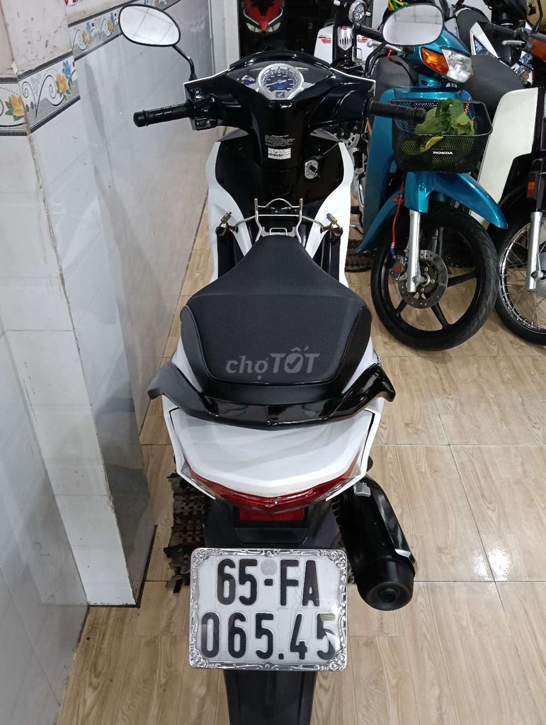 puture led Fi 2024, bs65,odo lướt. Mua bán Xe máy tại Quận Ninh Kiều Cần Thơ được đăng bởi Ti hình 3