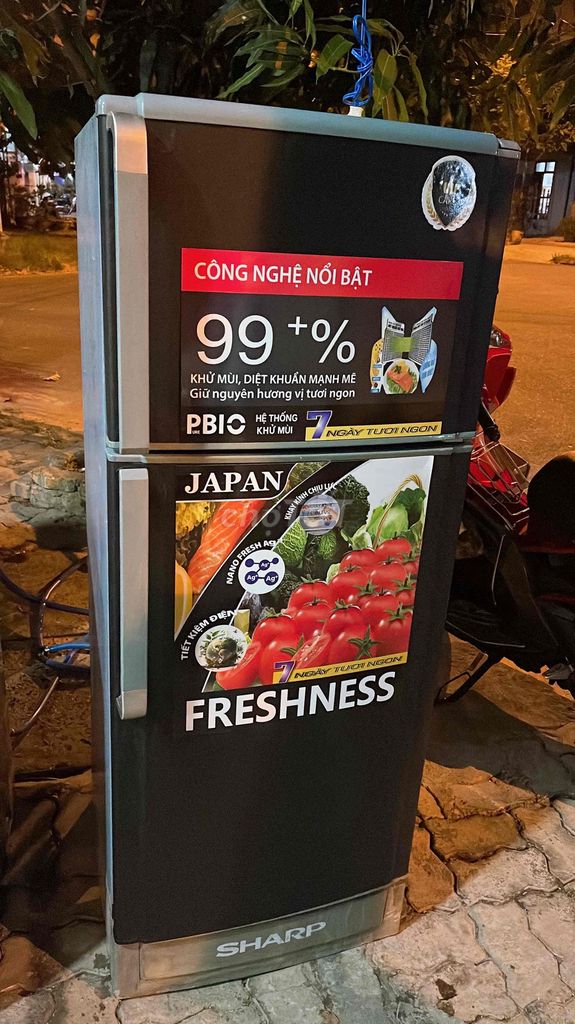 Tủ lạnh Sharp Đen đã sử dụng. Mua bán Tủ lạnh tại Quận Cẩm Lệ Đà Nẵng được đăng bởi cường ng hình 1