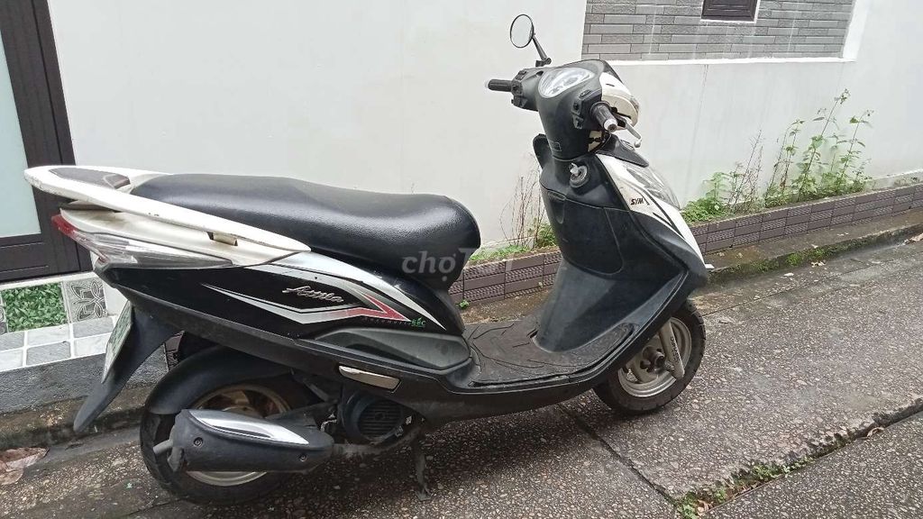 SYM Attila Victoria 2014 Trắng đen. Mua bán Xe máy tại Quận Thanh Khê Đà Nẵng được đăng bởi Trần Khải hình 4