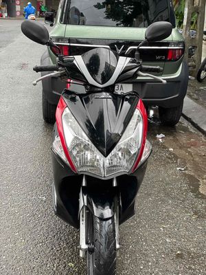 Honda Airblade đầu to 2011 phun xăng điện tử. Mua bán Xe máy tại Quận Ngũ Hành Sơn Đà Nẵng được đăng bởi Tuan Nguyen