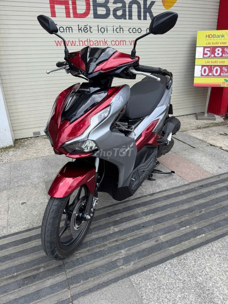 Honda Air Blade 2025 Đỏ Xám 1000 km. Mua bán Xe máy tại Thành phố Đà Lạt Lâm Đồng được đăng bởi Nhật hình 1