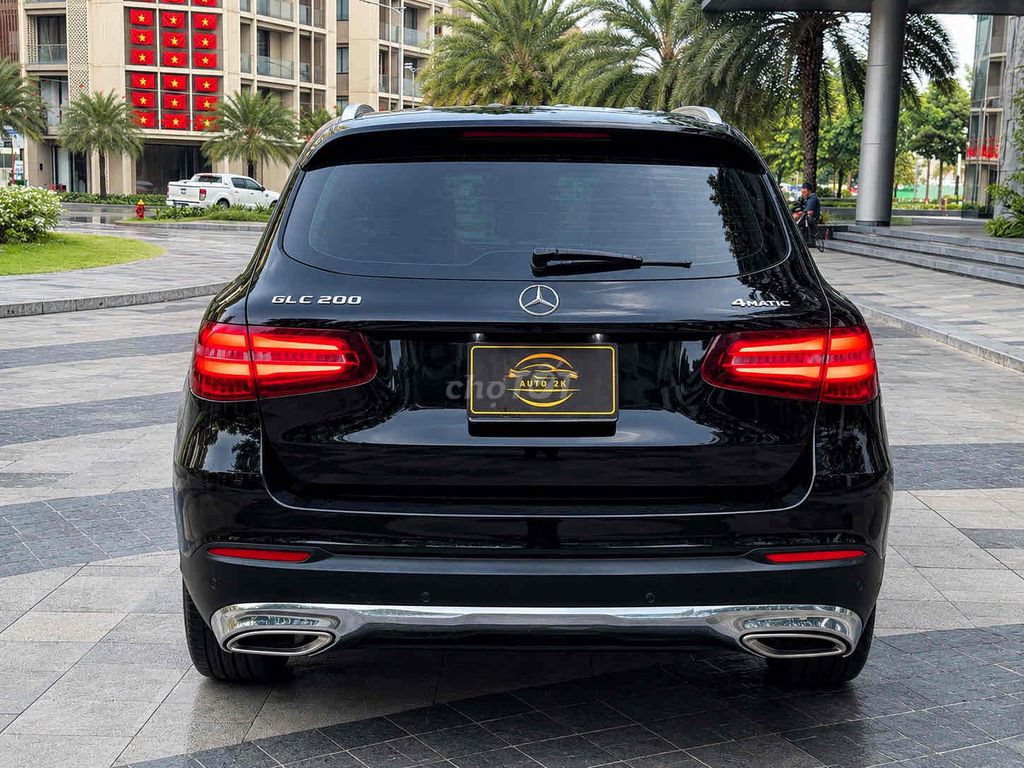 Mercedes GLC 200 2018 г.в., полный фарш, супермягкая подвеска