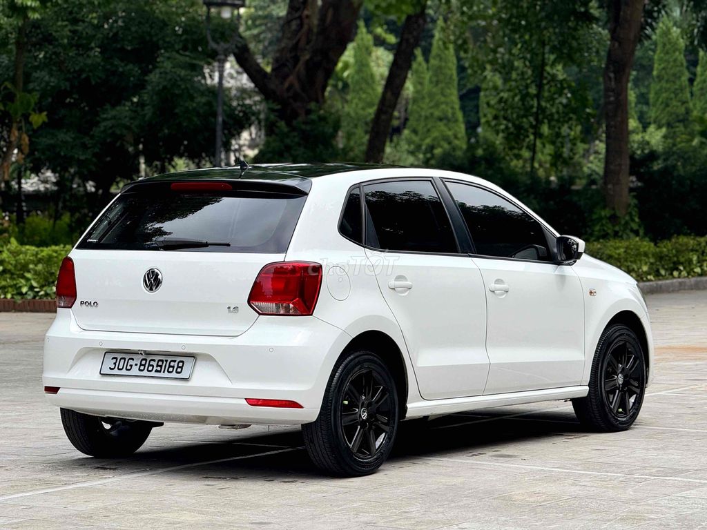 Volkswagen Polo 1.6 AT 2015. Mua bán Ô tô tại Quận Long Biên Hà Nội được đăng bởi Thế Anh hình 3