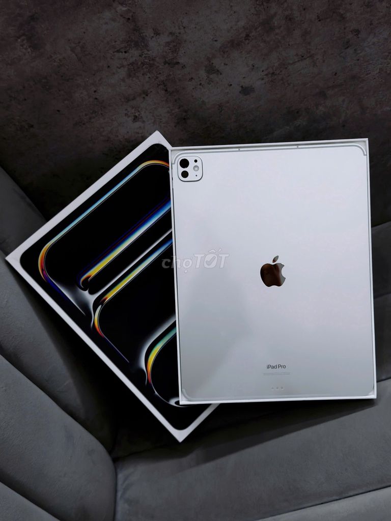 Ipad pro M4 13inch silver 256gb Fullbox sạc ít . Mua bán Máy tính bảng tại Quận Thanh Khê Đà Nẵng được đăng bởi Thiện Lê TShop 16 Lê Đình Lý hình 1