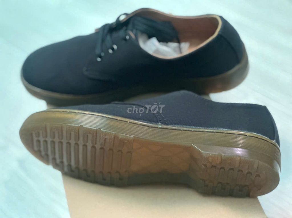 Giày Dr. Martens Delray Vải canvas Đen 42 EU. Mua bán Giày dép tại Huyện Hòa Thành Tây Ninh được đăng bởi Nam hình 1