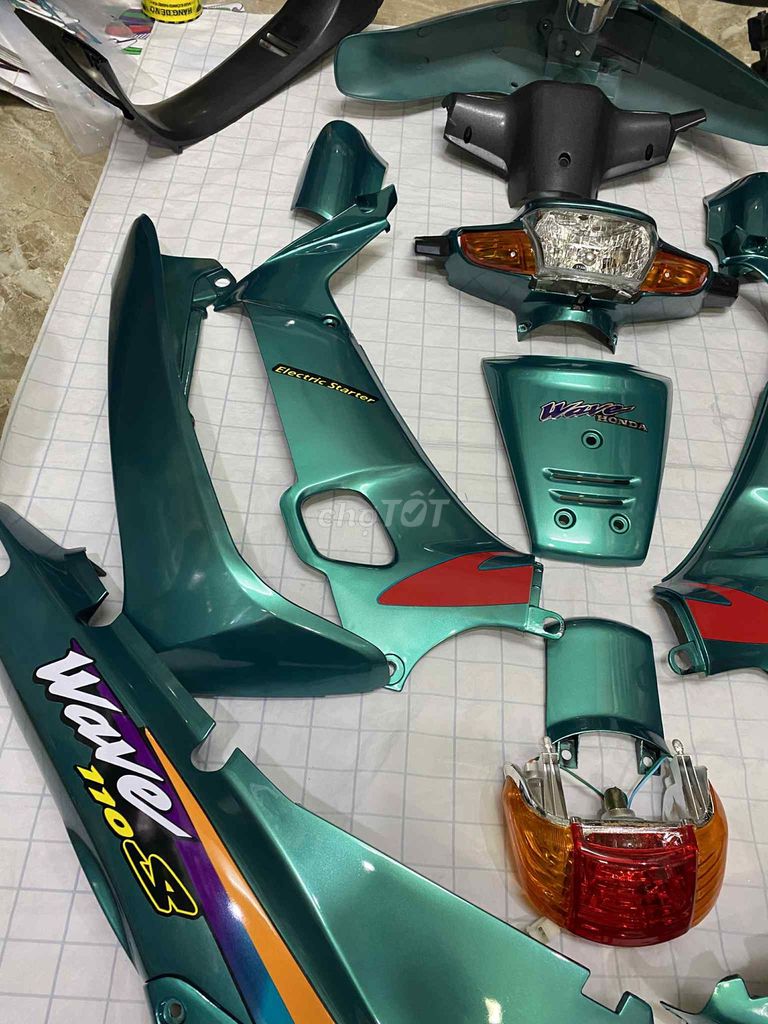 Bộ nhựa dàn áo & đèn xe Wave Thái màu Xanh Lục Bảo. Mua bán Phụ tùng xe tại Quận Cầu Giấy Hà Nội được đăng bởi Nguyễn Quang Huy hình 2