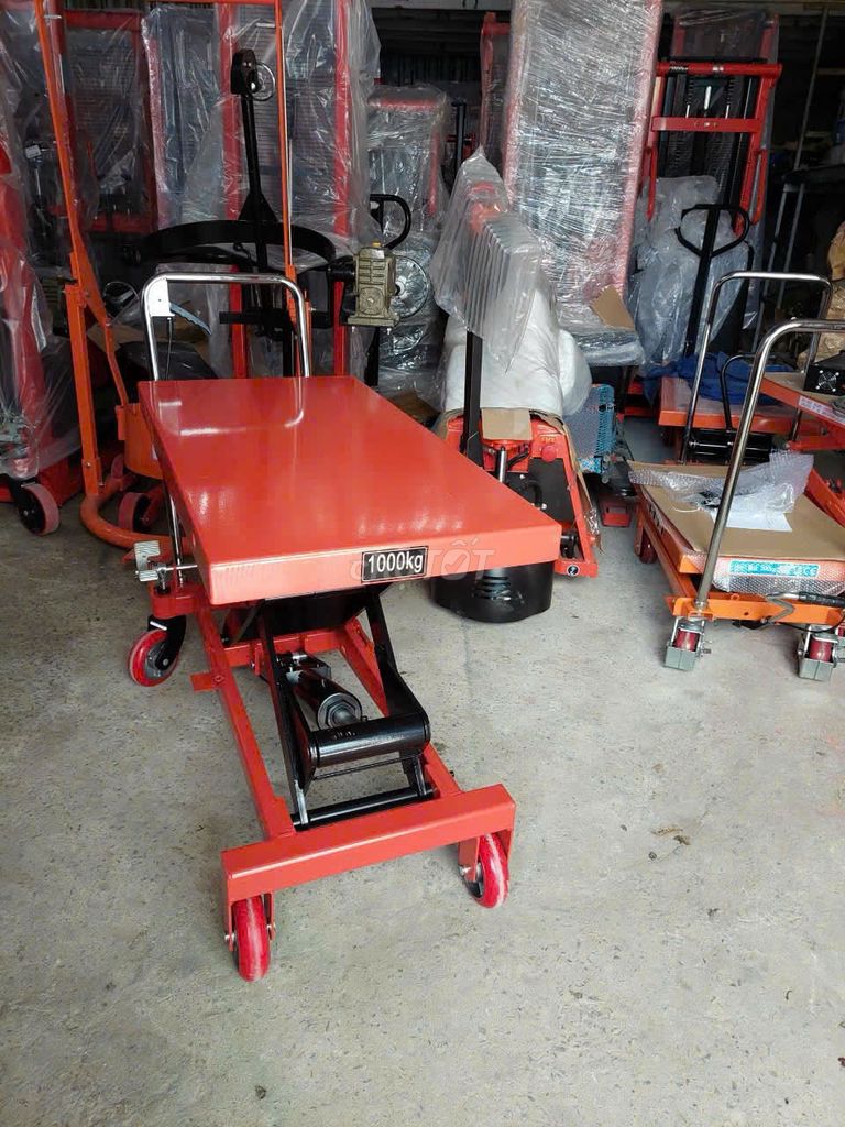 THANH LÝ XE NÂNG BÀN 1 TẤN 1M GIÁ GỐC TẠI XƯỞNG. Mua bán Đồ chuyên dụng, Giống nuôi trồng tại Huyện Văn Giang Hưng Yên được đăng bởi xenangcongnghiep hình 1