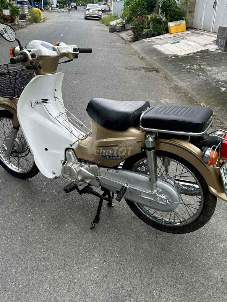 Xe máy Cup 50cc Vàng đồng, Trắng bs68. Mua bán Xe máy tại Huyện Nhà Bè Tp Hồ Chí Minh được đăng bởi van phan hình 2