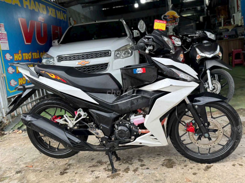 Honda Winner V1 Trắng đen Zin êm. Mua bán Xe máy tại Quận Bình Thuỷ Cần Thơ được đăng bởi Hồ Phi Tài  hình 2