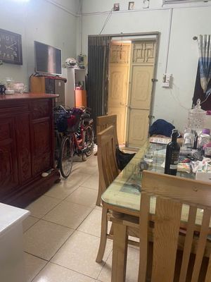 CHÍNH CHỦ BÁN NHÀ TẬP THỂ TẦNG 3 – CỰC THOÁNG – GẦN TRUNG TÂM  📍. Mua bán căn hộ/chung cư tại Quận Long Biên Hà Nội được đăng bởi Tên chưa cung cấp