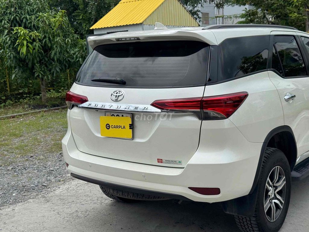 Toyota Fortuner 2018 2.7V 4x2 AT ( Xăng). Mua bán Ô tô tại Quận Ô Môn Cần Thơ được đăng bởi Chuyên Mua Bán Ô Tô Qua Sử Dụng Carpla Cần Thơ hình 5