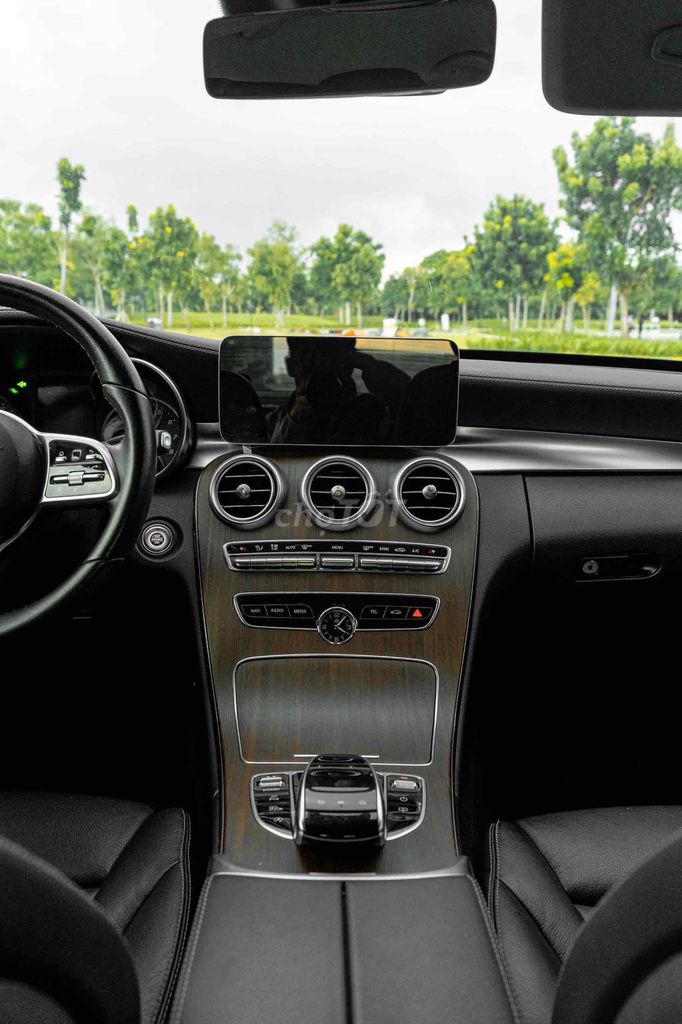 C200 Exclusive Sx 2021 màu trắng sang trọng. Mua bán Ô tô tại Quận 7 Tp Hồ Chí Minh được đăng bởi Dương Phương hình 13