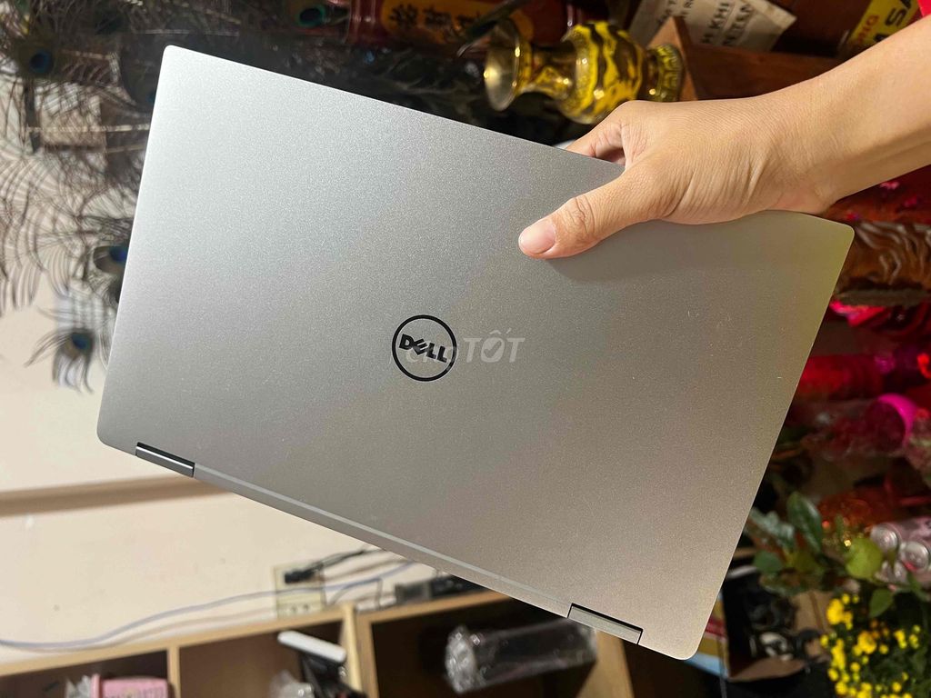 Laptop dell xps 9365 i7 7y75 ram 16 ssd 512 màn 4k