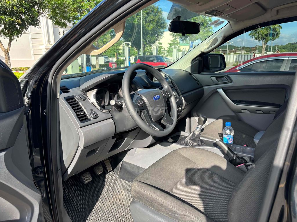 Ford Ranger 2016 XLS 2.2L 4x2 MT - 130000 km. Mua bán Ô tô tại Thị xã Thái Hòa Nghệ An được đăng bởi OTO HOANGQUAN hình 9