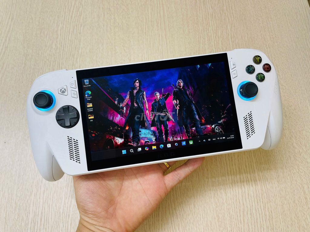 Asus ROG Ally RC73YA-NH002W Trắng 16GB/512GB. Mua bán Thiết bị chơi game tại Quận Đống Đa Hà Nội được đăng bởi NHẬT LỆ CAMERA hình 1