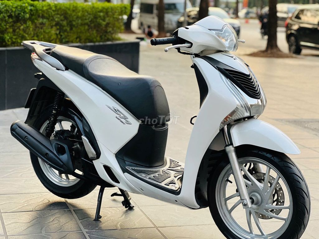 HONDA SH 125I TRẮNG CHÍNH CHỦ BIỂN 29. Mua bán Xe máy tại Quận Nam Từ Liêm Hà Nội được đăng bởi KIÊN CƯỜNG hình 6