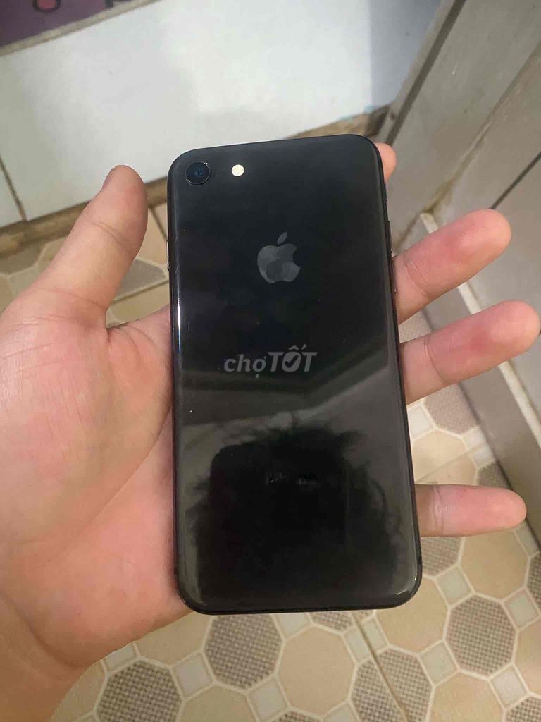 Apple iPhone 8 Đen. Mua bán Điện thoại tại Quận Bắc Từ Liêm Hà Nội được đăng bởi Lê Anh hình 1