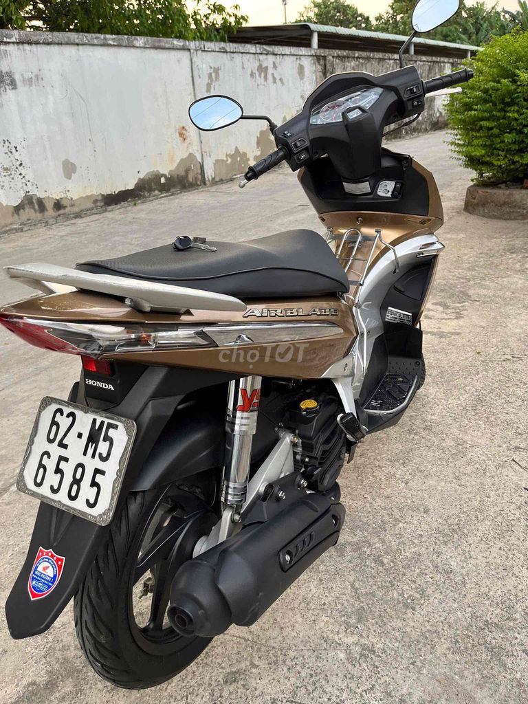 ab 2010 chạy 1 ngàn km kg có chiếc thứ 2 nhé. Mua bán Xe máy tại Thành phố Thuận An Bình Dương được đăng bởi Việt Thái hình 6