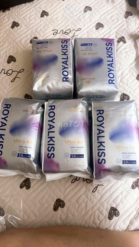 Tã dán ROYALKISS size S. Mua bán Mẹ và bé tại Quận Lê Chân Hải Phòng được đăng bởi Đồ boom Shoppe hình 1