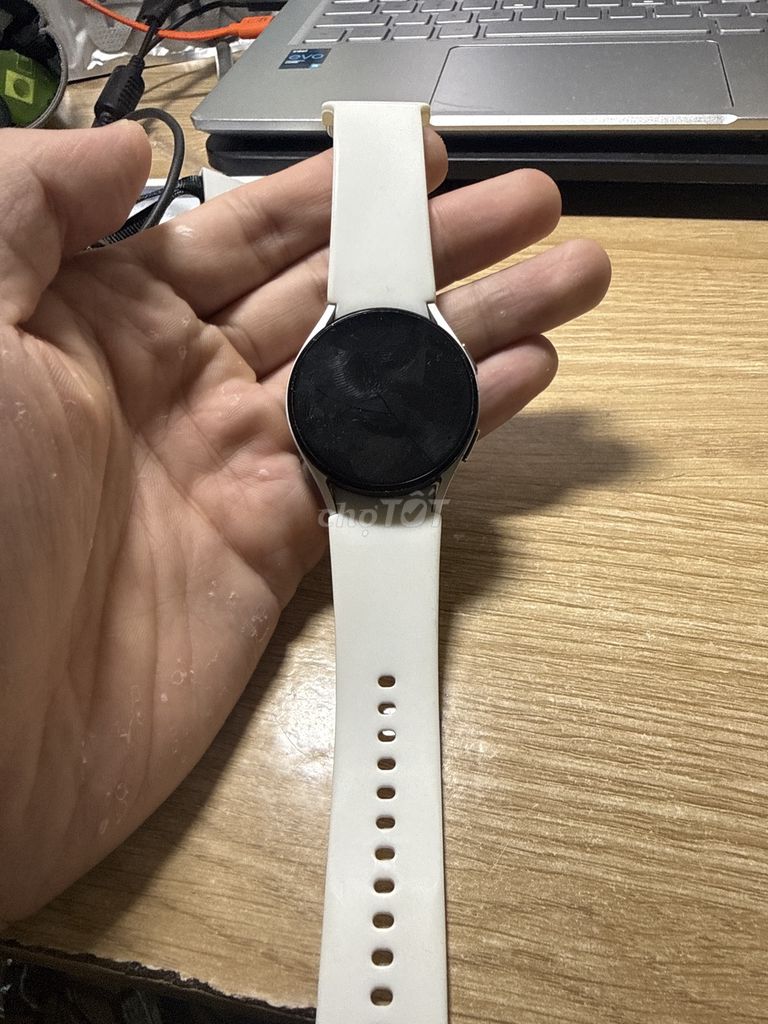 Samsung Galaxy Watch 5 Trắng. Mua bán Thiết bị đeo thông minh tại Quận Hai Bà Trưng Hà Nội được đăng bởi Hiếu Trung hình 1