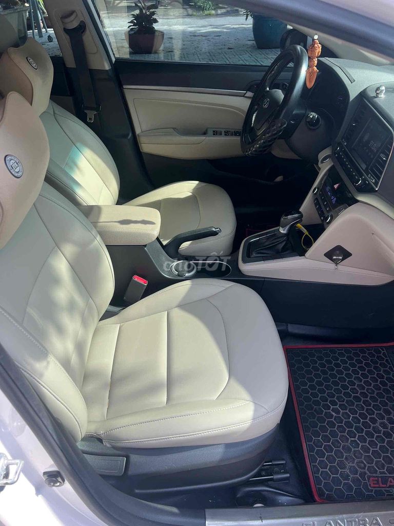 Hyundai Elantra 2018 1.6 AT - 1 km. Mua bán Ô tô tại Quận 12 Tp Hồ Chí Minh được đăng bởi helo hình 8