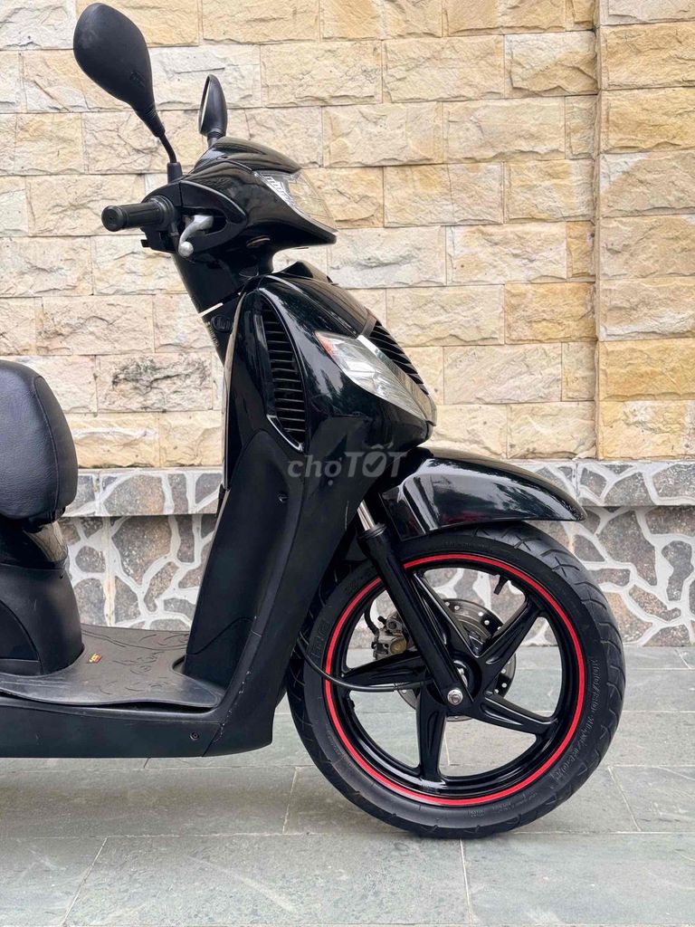 Sh 150fi nhập ý 2008 đen sport đại chất zin 100%. Mua bán Xe máy tại Quận Cầu Giấy Hà Nội được đăng bởi nguyễn bích thuỷ hình 15