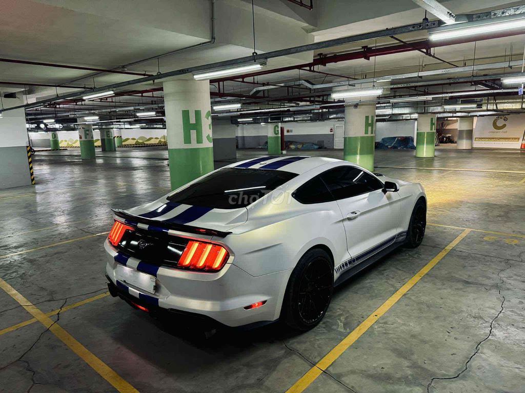 Ford Mustang 2015 EcoBoost - 80000 km. Mua bán Ô tô tại Huyện Xuân Lộc Đồng Nai được đăng bởi Nguyen Hoang Nhi hình 10