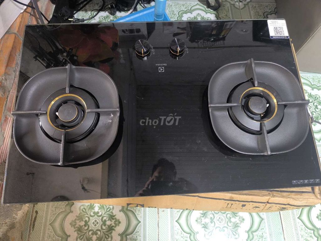 Bếp ga âm dương Electrolux EHG8250, trưng bày new. Mua bán Bếp, lò, đồ điện nhà bếp tại Quận Gò Vấp Tp Hồ Chí Minh được đăng bởi Gia Dụng Giá Kho hình 1