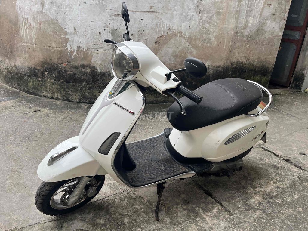 Xe tay ga Roma 50cc màu Trắng. Mua bán Xe máy tại Quận Bắc Từ Liêm Hà Nội được đăng bởi Hi hình 6