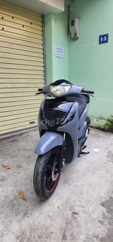 Honda sh 150cc nhập khẩu máy zin nguyên bản. Mua bán Xe máy tại Quận Ba Đình Hà Nội được đăng bởi hà hình 1