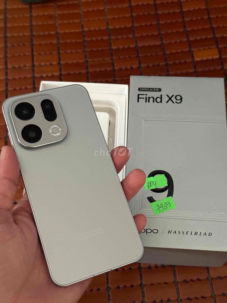 Oppo Find X9 ram 12GB/256 fullboxx đẹp 99 bán. Mua bán Điện thoại tại Thành phố Thủ Dầu Một Bình Dương được đăng bởi Hoàng hải hình 1