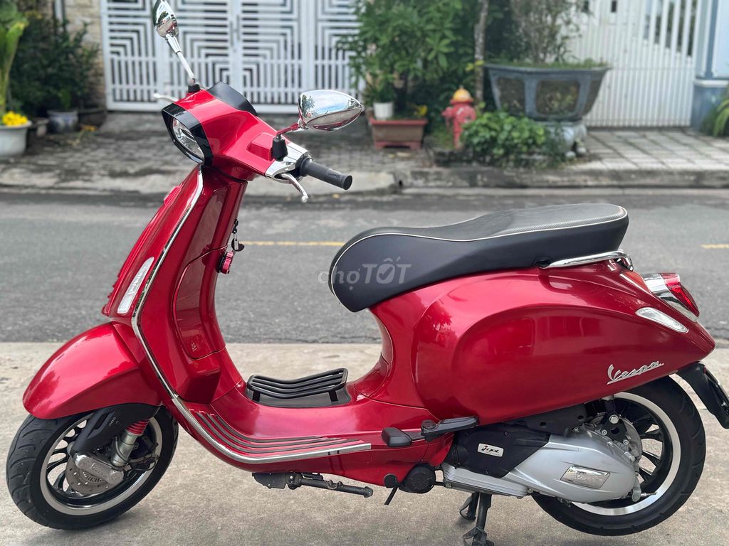 Vespa đk 2024 chuẩn 9000 km mới hết roda máy zin. Mua bán Xe máy tại Quận Thanh Khê Đà Nẵng được đăng bởi A Dũng hình 1