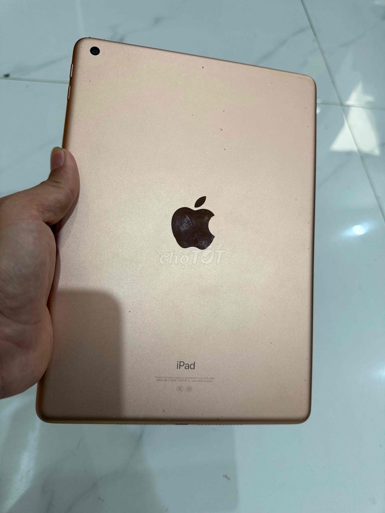 Apple iPad Gen 6 32GB Vàng. Mua bán Máy tính bảng tại Thành phố Hội An Quảng Nam được đăng bởi a ty hình 1