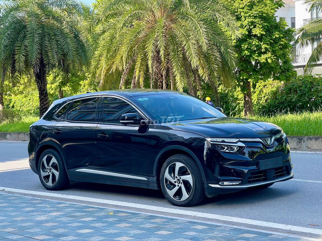 Vinfast VF8 Eco 2023 Pin CATL - Ưu đãi tổng 120TR. Mua bán Ô tô tại Quận Thanh Xuân Hà Nội được đăng bởi Mr Phúc Vinfast lướt hình 11