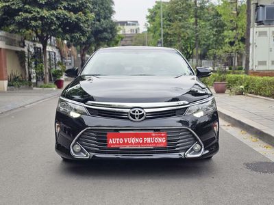 Toyota Camry 2.0E sản xuất 2019