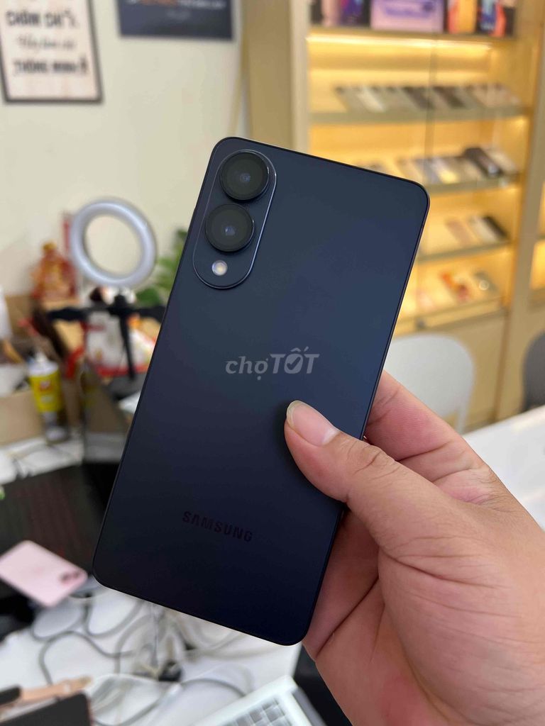 Samsung S25 Edge 256GB Đen Mỹ Like New. Mua bán Điện thoại tại Quận Kiến An Hải Phòng được đăng bởi Dương hình 1
