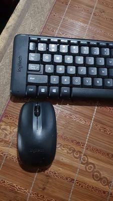 Cần bán bàn phím vs chuột không dây Logitech K220