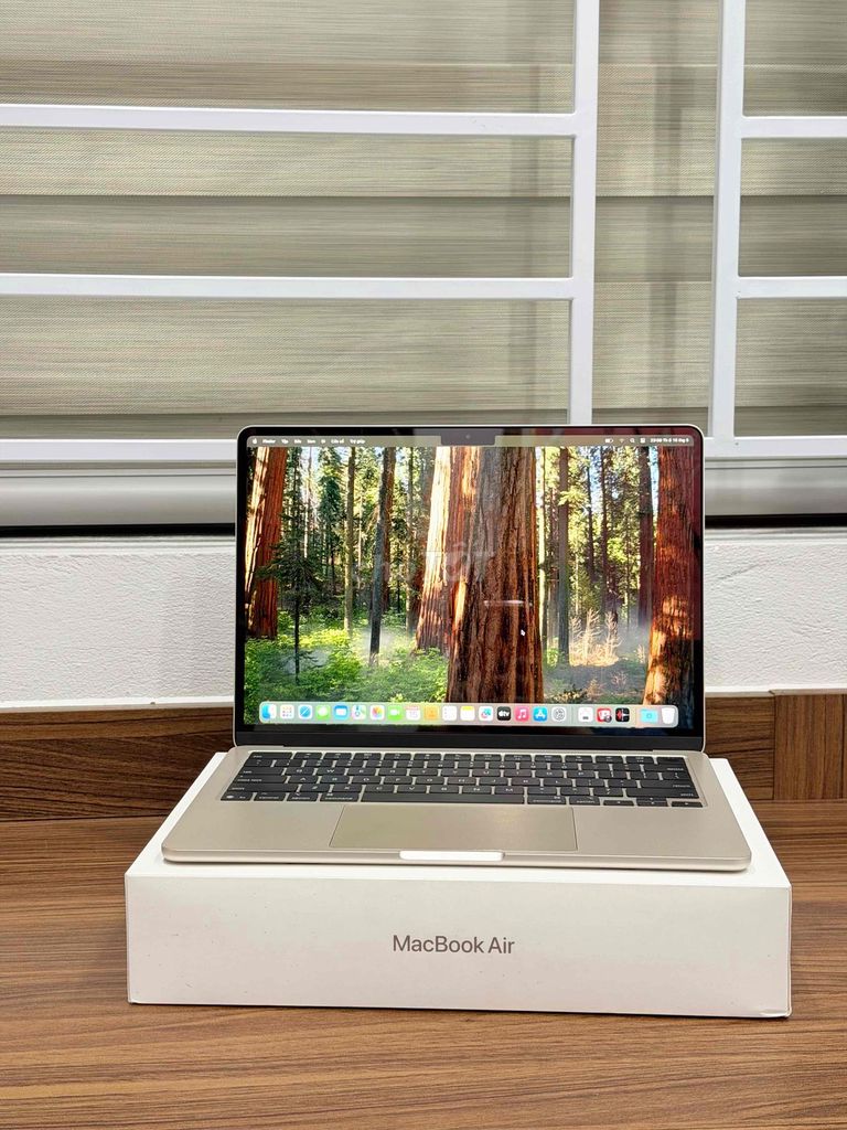 Macbook Air M4 16GB/256GB Starlight Like new. Mua bán Laptop tại Quận Thanh Xuân Hà Nội được đăng bởi Nguyen Hung  hình 1