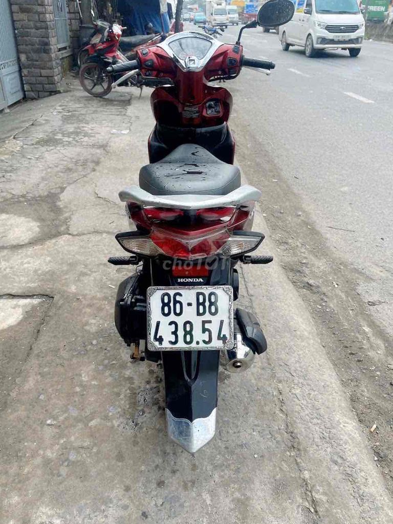 Honda Vision màu Đỏ. Mua bán Xe máy tại Thành phố Dĩ An Bình Dương được đăng bởi Phan van do  hình 5
