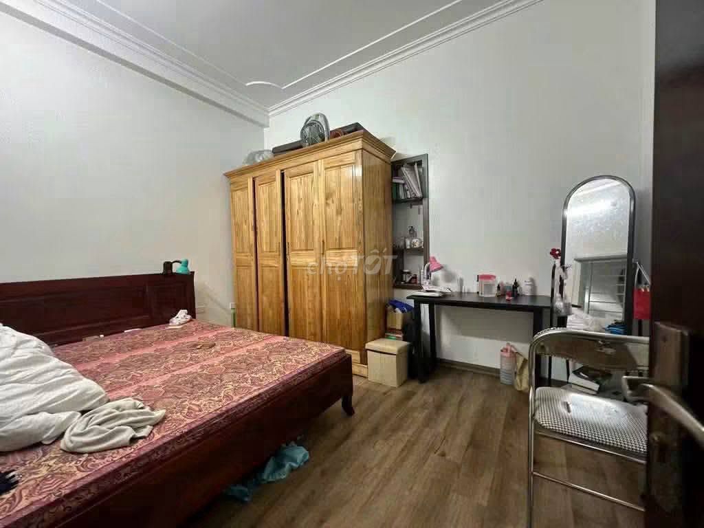 Продается дом в Йенхоа, Кау Гиай - 55 м2, 4 этажа, 30 м от улицы