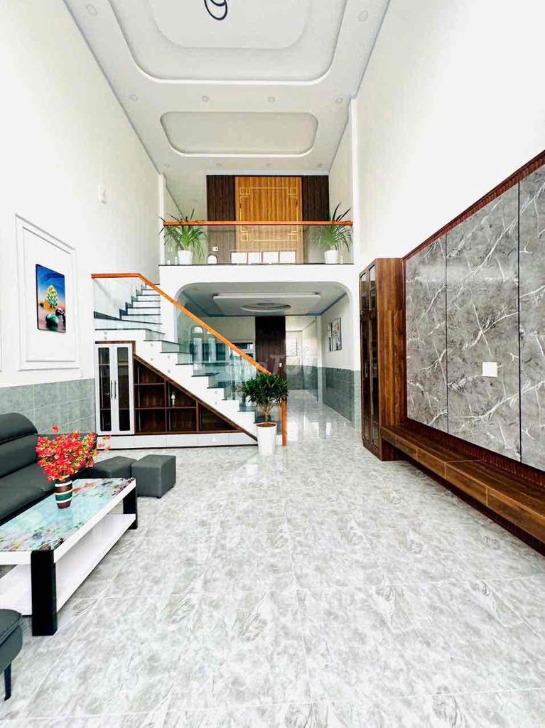 Xuất Hiện Căn Nhà Lửng 100m2 Ngay Cây Xăng Đức Hưng Cuối Đồng Khởi