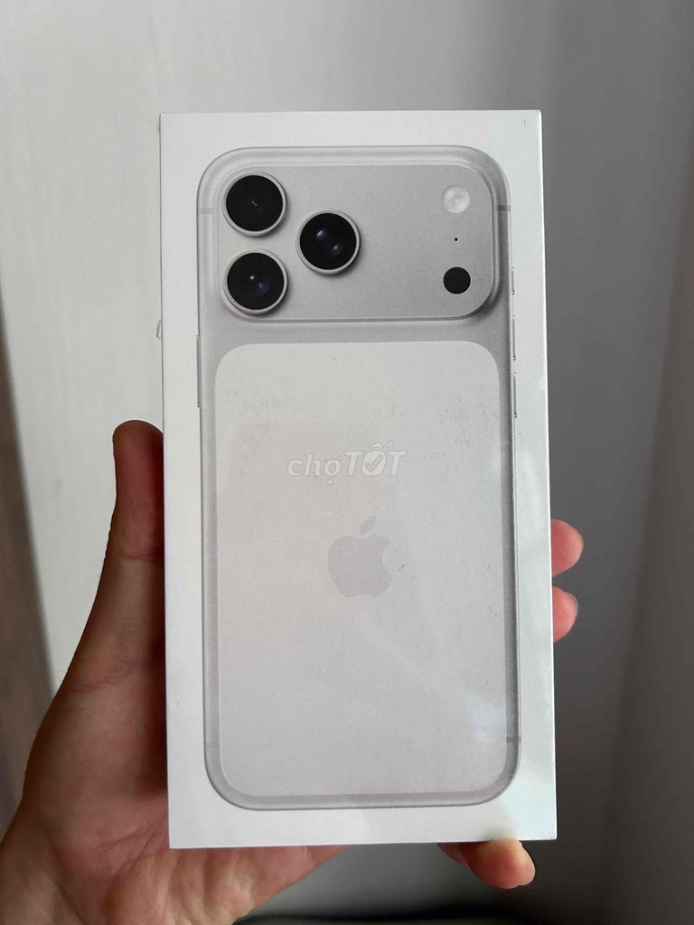 iPhone 17 Pro Max 256GB Trắng Mới 100%. Mua bán Điện thoại tại Thành phố Buôn Ma Thuột Đắk Lắk được đăng bởi Nguyễn Hoàng hình 1