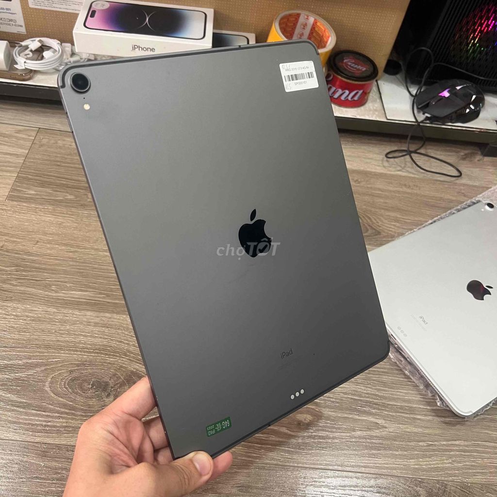 iPad Pro 12.9" 2018 64G 4G Grey 99.99% - Pin 100%