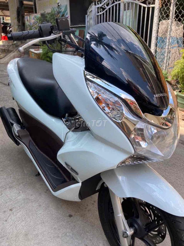 xe PCX bstp thay đồ mới gần 10 triệu. Mua bán Xe máy tại Thành phố Thủ Đức Tp Hồ Chí Minh được đăng bởi CỬA HÀNG XE GẮN MÁY HOÀNG ANH  hình 2