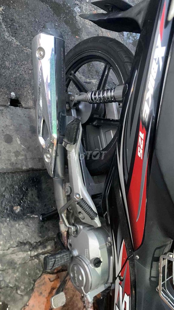 mình đăng bán con xe máy zusiki 125 bản mới. Mua bán Xe máy tại Quận Gò Vấp Tp Hồ Chí Minh được đăng bởi Hoang hình 2