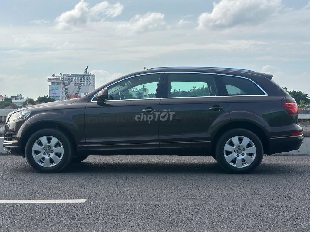 Audi Q7 2011 màu nâu xe đẹp. Mua bán Ô tô tại Quận Gò Vấp Tp Hồ Chí Minh được đăng bởi Phương 831 hình 16
