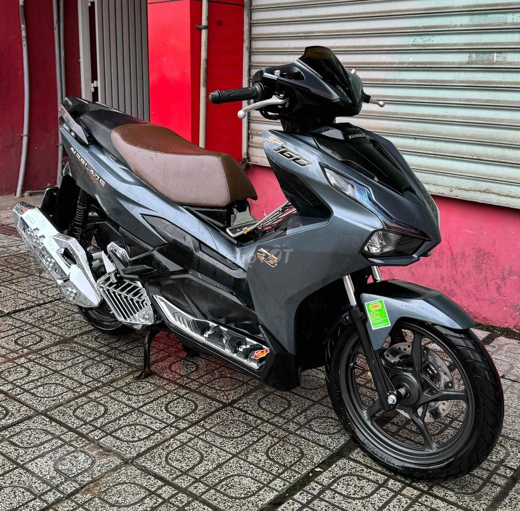 honda AB 160cc pbdb xanh nhám lướt nhu moi