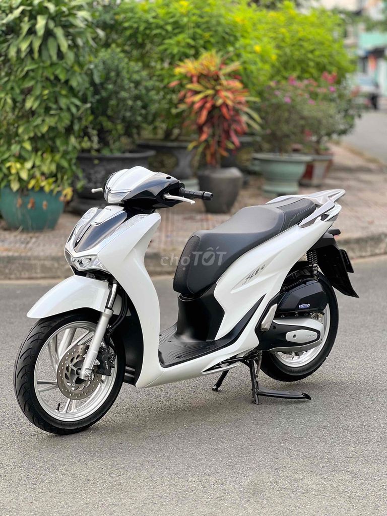 Shvn 150cc Cbs Trắng Đen 2022 Biển 60 Có Trả Góp🎉🎉. Mua bán Xe máy tại Thành phố Biên Hòa Đồng Nai được đăng bởi Xe Máy Phát Đồng hình 6