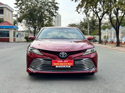 Toyota Camry 2.0G sản xuất 2021 xe cực đẹp
