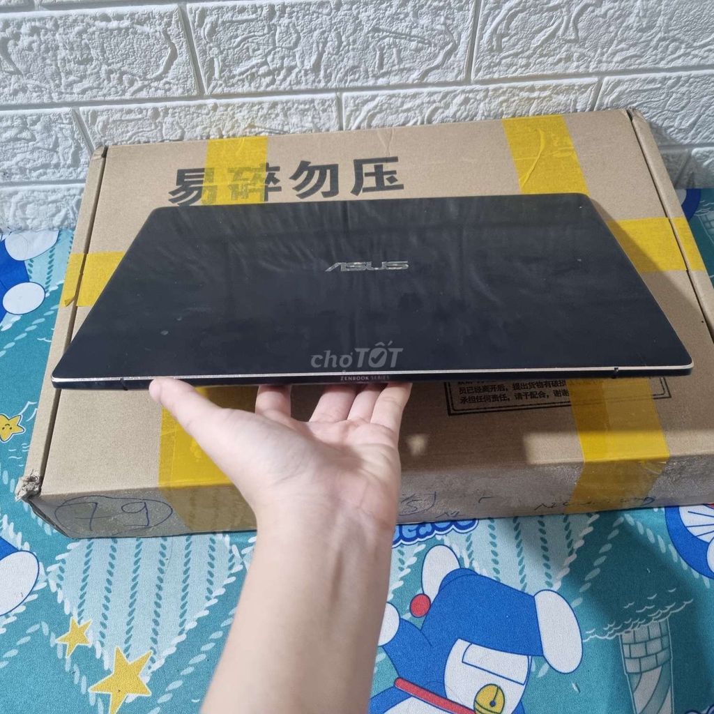 Asus zenbook S UX391 i7 full nhôm nhẹ<1kg